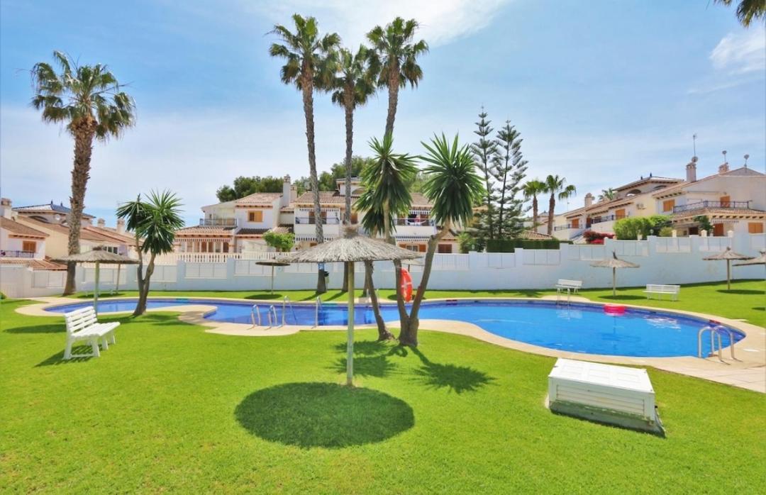 Torre de la Horadada Chalet Adosado En Riomar-3, Urbanizacion Residencial Privada מראה חיצוני תמונה