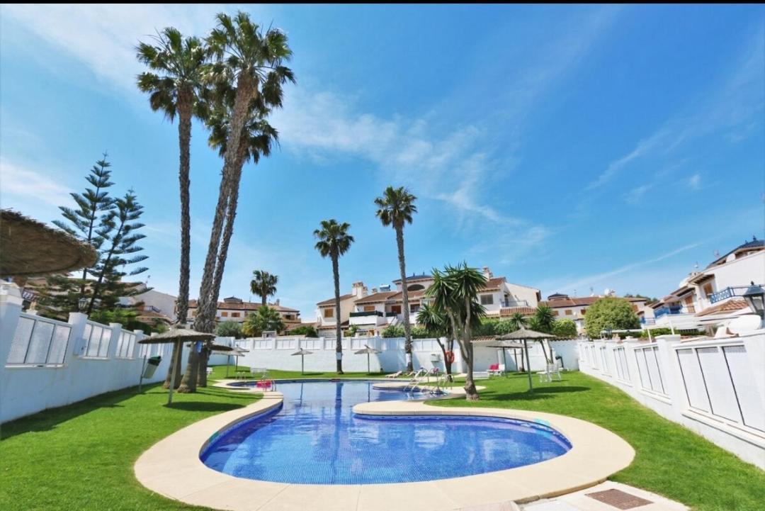 Torre de la Horadada Chalet Adosado En Riomar-3, Urbanizacion Residencial Privada מראה חיצוני תמונה